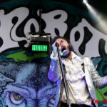 Into The Grave 2019: Crobot
